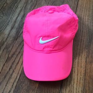 NIKE HAT